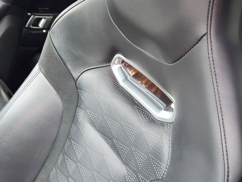 Used 2019 Land Rover Range Rover Sport SVR image 14