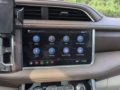 Used 2021 GMC Yukon XL Denali w/ Denali Ultimate Package AWD/4WD image 13