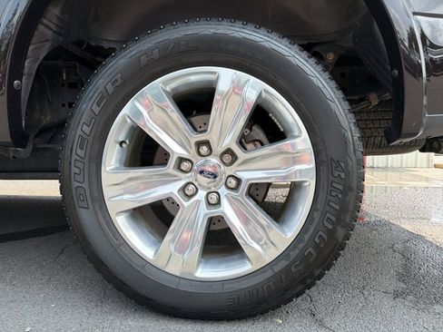 Used 2018 Ford F150 Platinum w/ Equipment Group 701A Luxury AWD/4WD image 10