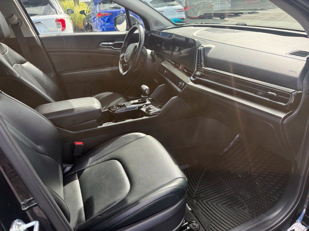 Used 2023 Kia Sportage EX AWD/4WD image 23
