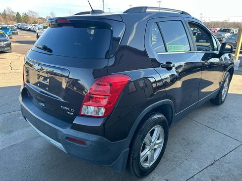 Used 2016 Chevrolet Trax LT w/ LT Convenience Package image 5