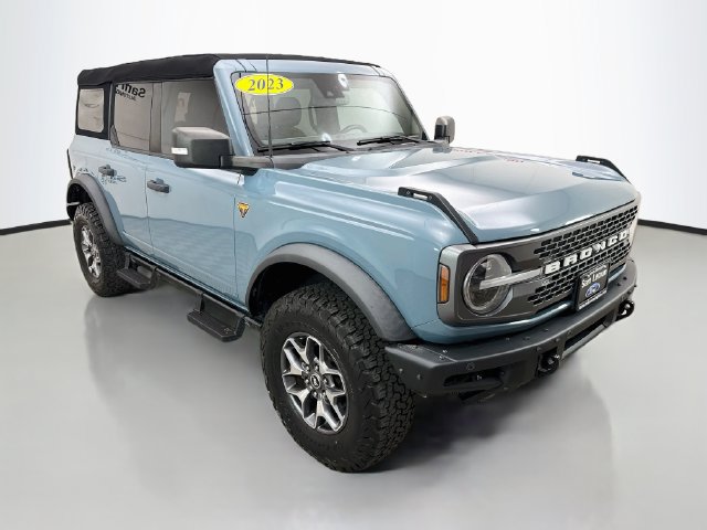 Used 2023 Ford Bronco Badlands AWD/4WD image 1
