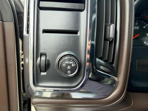 Used 2014 GMC Sierra 1500 SLE w/ Texas SLE Value Package image 38