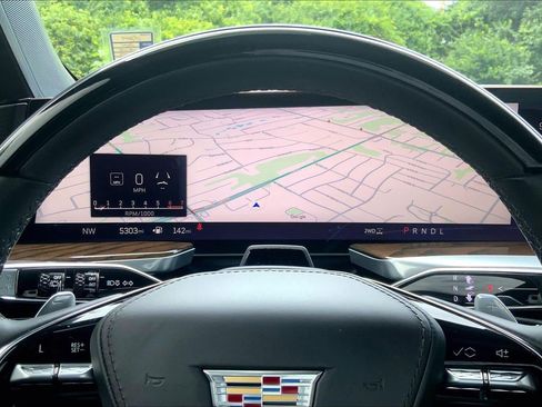 Certified 2025 Cadillac Escalade Sport Platinum AWD/4WD image 21