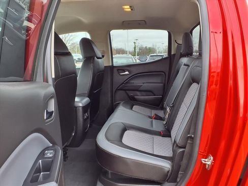 Used 2019 Chevrolet Colorado Z71 image 11
