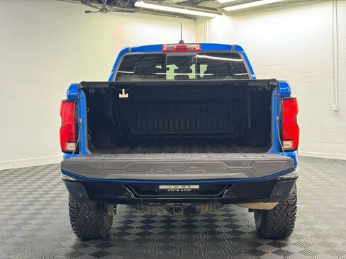 Used 2024 Chevrolet Colorado ZR2 w/ Technology Package image 32