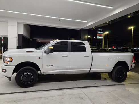 Used 2024 RAM 3500 Big Horn w/ Night Edition image 3