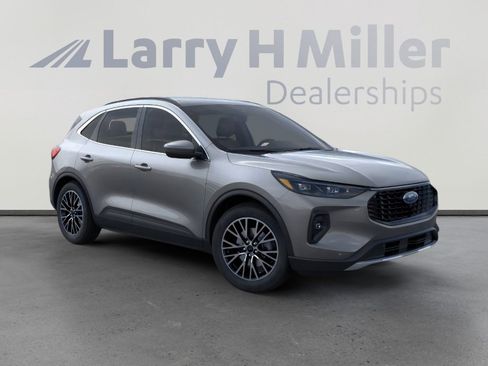 New 2025 Ford Escape SE w/ PHEV Premium Package FWD image 7