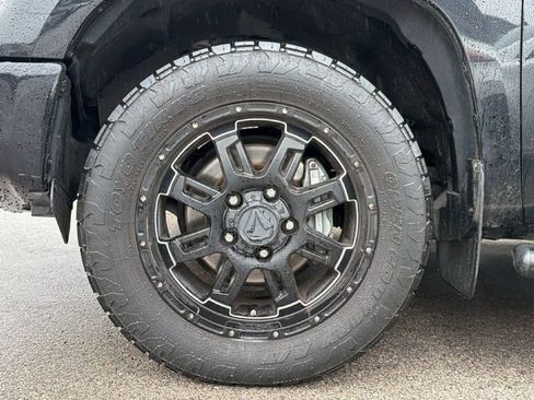 Used 2015 Toyota Tundra SR5 w/ SR5 Upgrade Package RWD image 7