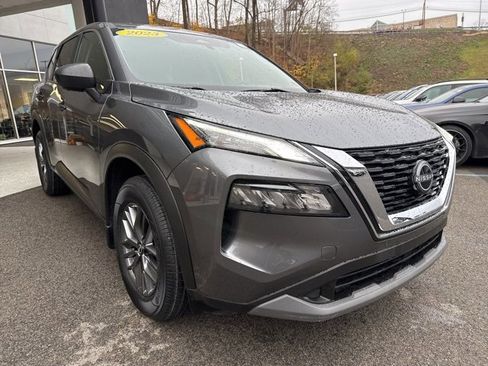 Used 2023 Nissan Rogue S image 7