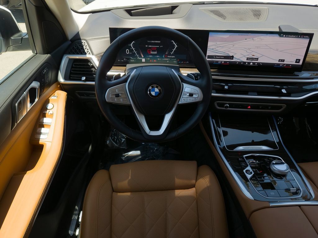 Used 2024 BMW X7 xDrive40i w/ Parking Assistance Package AWD/4WD image 20
