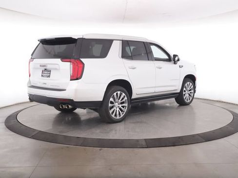Used 2024 GMC Yukon Denali AWD/4WD image 10