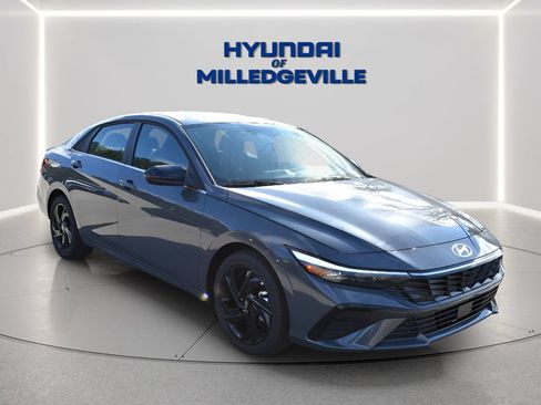 New 2026 Hyundai Elantra SEL Sport FWD image 5