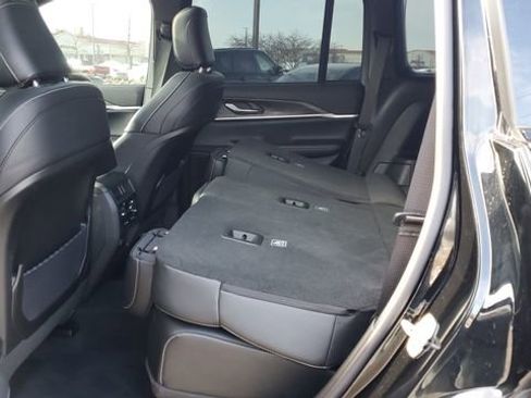 Certified 2025 Jeep Grand Cherokee Limited image 26