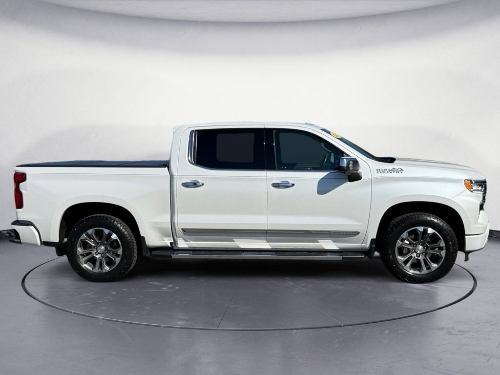 Used 2023 Chevrolet Silverado 1500 High Country w/ Technology Package AWD/4WD image 6