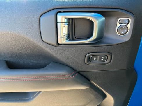 New 2026 Jeep Wrangler Unlimited Rubicon w/ Technology Group image 10