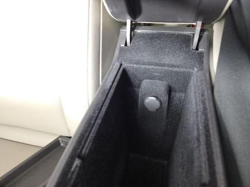 Used 2019 Cadillac XT4 Luxury image 22