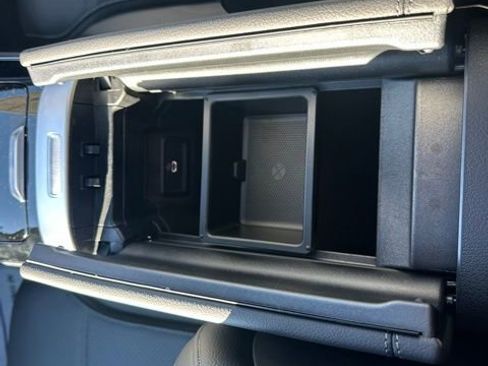 Used 2026 Mercedes-Benz GLC 300 4MATIC image 34