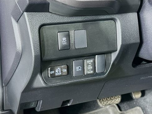 Used 2023 Toyota Tacoma TRD Off-Road w/ Black Out Package (TMS) AWD/4WD image 11