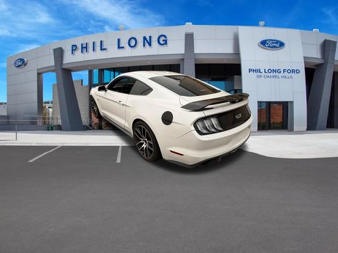 Used 2017 Ford Mustang GT Premium w/ Equipment Group 401A RWD image 3