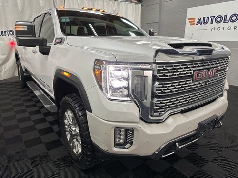 Used 2022 GMC Sierra 3500 Denali image 2