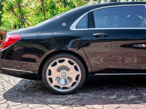 Used 2016 Mercedes-Benz Maybach S 600 image 10