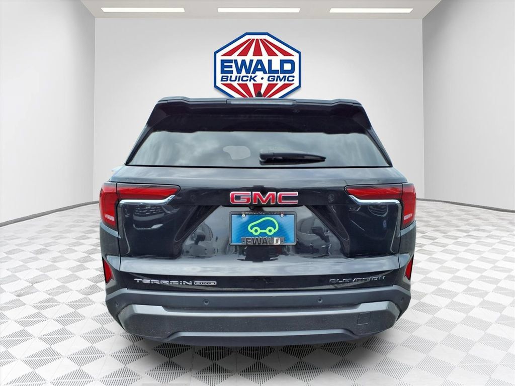 Certified 2025 GMC Terrain Elevation AWD/4WD image 8