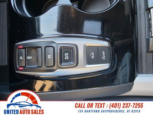 Used 2020 Honda Pilot Touring image 23