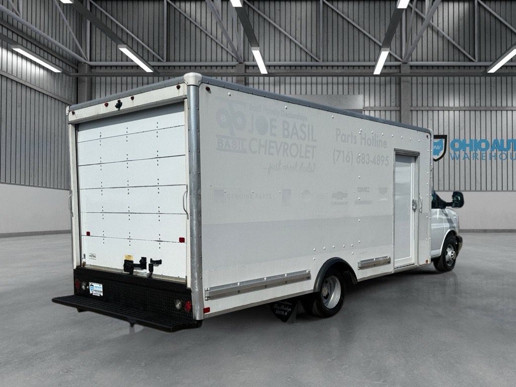 Used 2021 Chevrolet Express 3500 w/ Power Convenience Package RWD image 6