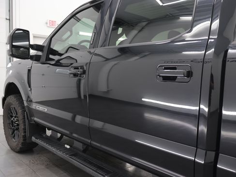 Used 2022 Ford F250 Lariat w/ Black Appearance Package AWD/4WD image 33