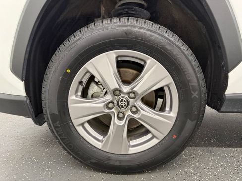 Certified 2025 Toyota RAV4 XLE AWD/4WD image 19