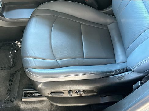 Used 2024 Buick Enclave Essence w/ Sport Touring Edition image 18