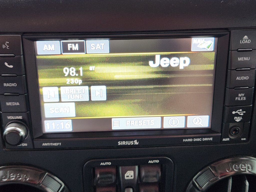Used 2017 Jeep Wrangler Unlimited Rubicon AWD/4WD image 21