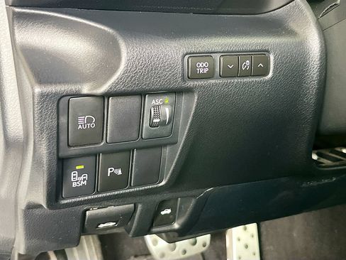 Used 2020 Lexus IS 300 F Sport w/ F Sport Package RWD image 10