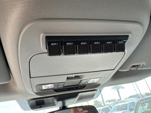 New 2025 Ford F550 4x4 SuperCab Super Duty image 33