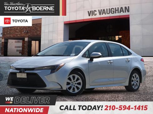 Used 2025 Toyota Corolla LE FWD image 1