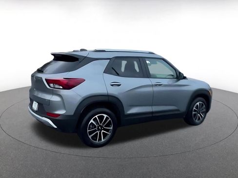 Used 2025 Chevrolet TrailBlazer LT image 14