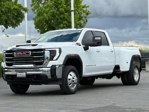 Used 2025 GMC Sierra 3500 SLE w/ SLE Value Package AWD/4WD image 8