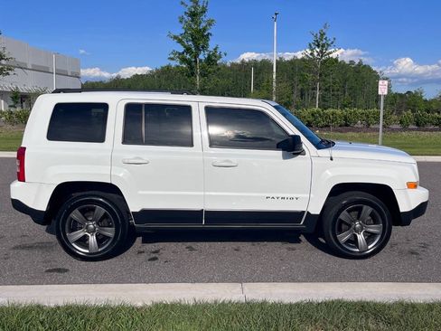 Used 2015 Jeep Patriot High Altitude AWD/4WD image 13