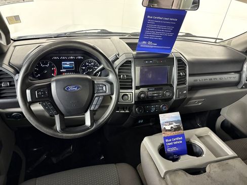 Certified 2019 Ford F250 XLT w/ Snow Plow Prep Package image 25