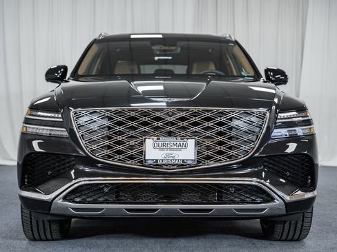 Used 2025 Genesis GV80 2.5T Prestige image 2