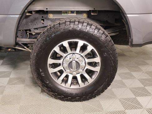 Used 2022 Ford F250 Lariat w/ Lariat Value Package AWD/4WD image 18