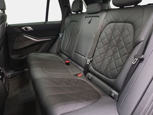 Certified 2025 BMW X5 xDrive40i image 11