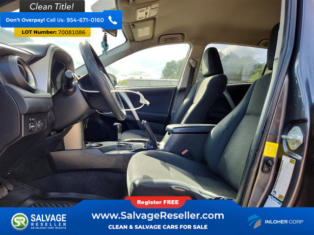Used 2015 Toyota RAV4 LE AWD/4WD image 9
