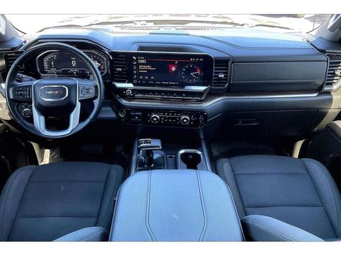 Used 2023 GMC Sierra 1500 Elevation w/ X31 Off-Road Package AWD/4WD image 17