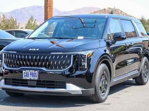 New 2026 Kia Carnival FWD image 4