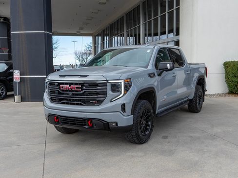 Used 2024 GMC Sierra 1500 AT4 w/ Technology Package image 3