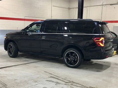 Used 2023 Ford Expedition Max Limited image 2