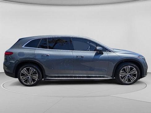 Used 2023 Mercedes-Benz EQS 450+ SUV image 9