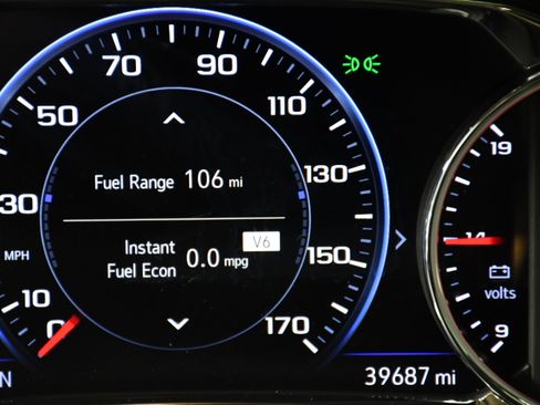 Used 2021 GMC Acadia Denali w/ Denali Technology Package image 14